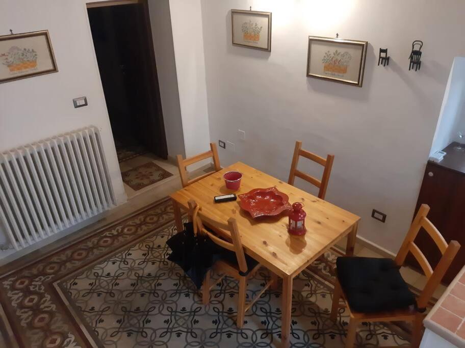 Appartamento Centralissimo Mottola Luaran gambar